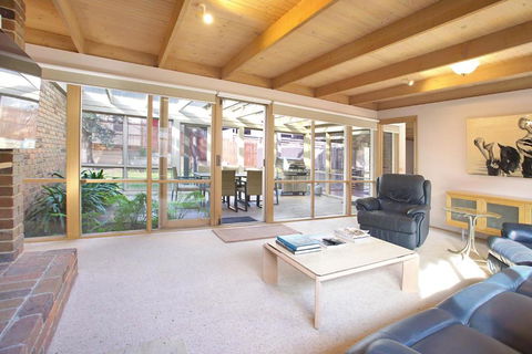 Casa Sorrentina By Ready Set Stay - Events Australia 4