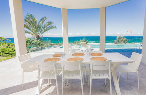 Castaways Beach Escape - Events Australia 2