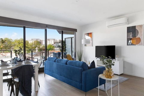 Caulfield Elegance: Chic Abode - Events Australia 0