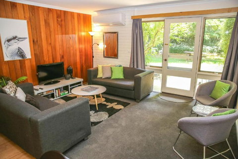 Cedar Holiday Units - Apartment 4 - Events Australia 2