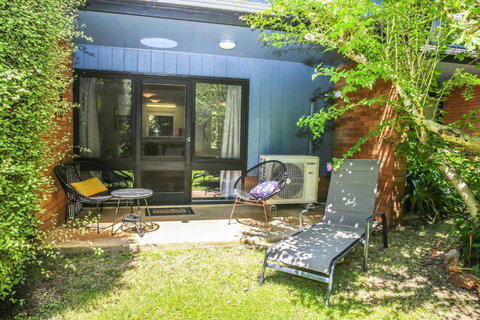 Cedar Holiday Units - Apartment 4 - Events Australia 3