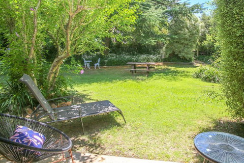 Cedar Holiday Units - Apartment 4 - Events Australia 4