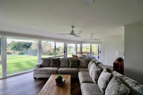 Cedric House - Events Australia 0