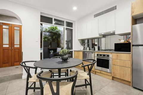 Central 2BR Terrace Home In Trendy Surry Hills - Events Australia 2