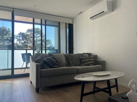 Central CBD - Parking - Sleeps 4 - Events Australia 3