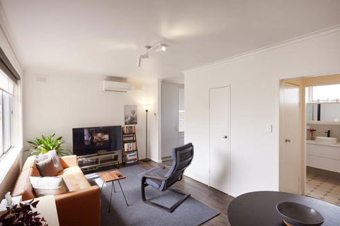 Central Classic Collingwood Modern Apt - Events Australia 0