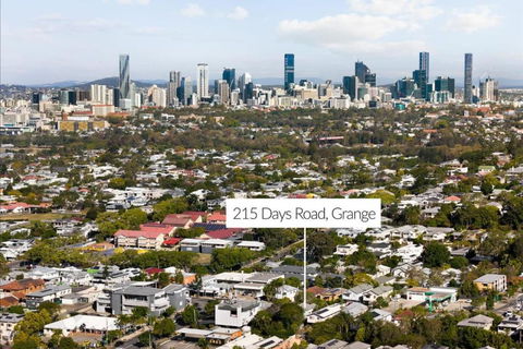 Central, Cozy, Yard - Bedroom 2 - Events Australia 4