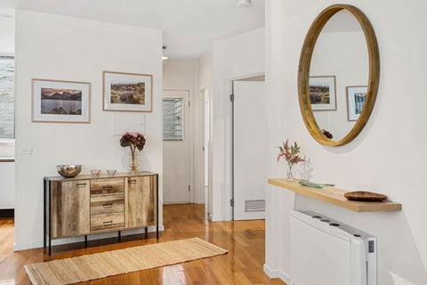 Centre Stage - Stroll To The Waterfront - Events Australia 3