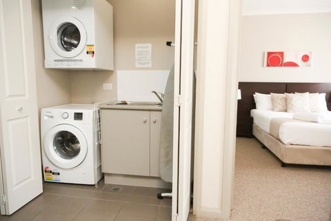 Centrepoint Apartments Griffith - Events Australia 4