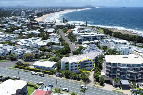 Charming Alex Heads Hideaway - Events Australia 0