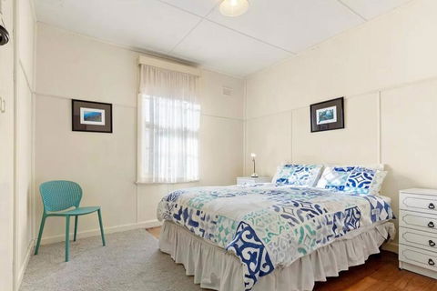 Charming Beach Retreat - Events Australia 4