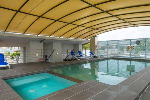 Charming Chippendale Escape With Rooftop Pool - Events Australia 3