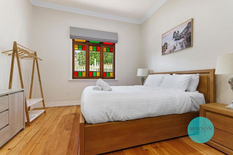 Charming Merewether Cottage - Events Australia 1