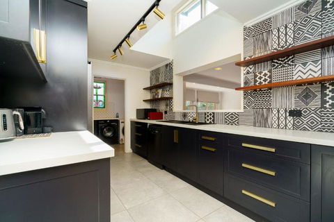 Charming 3BR Turner Home Near Canberra Centre - Events Australia 3