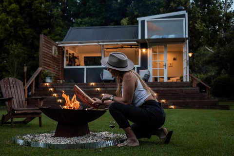 Central Coast Deck And Spa Luxury Tiny House With Firepit - Events Australia 0