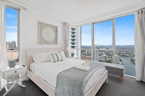 Chevron Renaissance Stunning Apartment 29FL Sleeps 6 - Optimise BNB - Events Australia 2