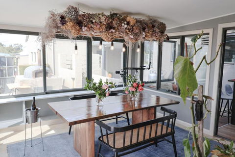 Chateau Clarence Luxurious Waterfront Retreat - Events Australia 4