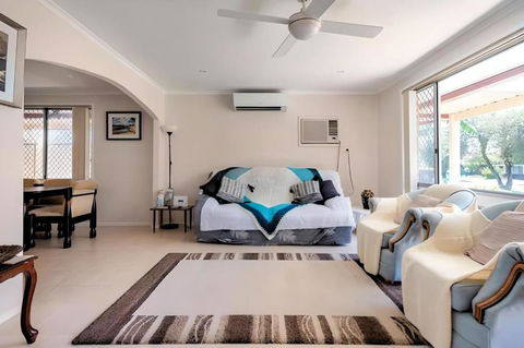 Cheerful 3 Bedroom House With Free Parking - Events Australia 1