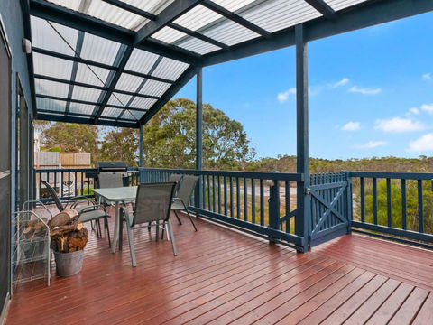 Chez Reeve - Events Australia 1