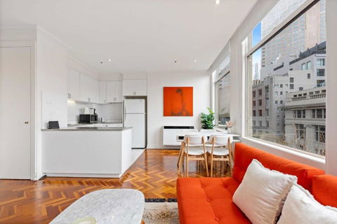 Chic 1-Bed Apartment In The Heart Of Melbourne - Events Australia 3
