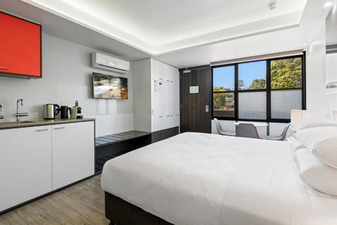 Chic And Cosy Studio Steps From St Kilda Beach - Events Australia 3