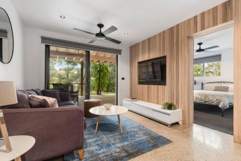 Chic Beach Studio - Events Australia 0