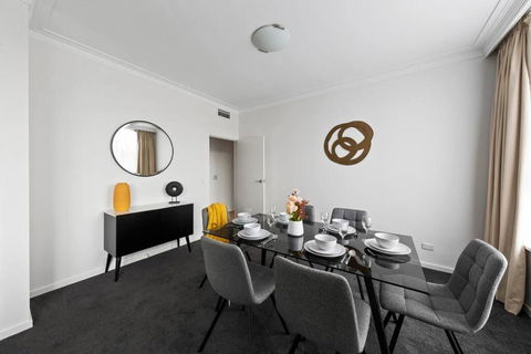 Chic Caulfield North Retreat - Events Australia 1