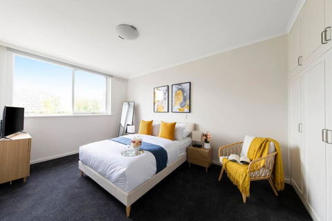 Chic Caulfield North Retreat - Events Australia 2