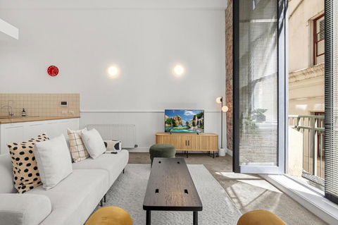 Classic 1-Bed City Stay Near Eateries And Laneways - Events Australia 0