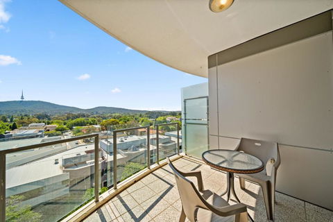 Chic Inner-City Apartment With Pool & BBQ Access - Events Australia 2