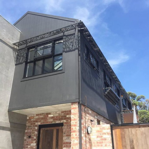 Chic Loft Style Apartment - Events Australia 3