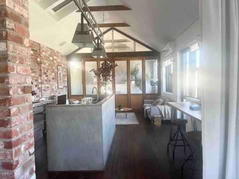 Chic Loft Style Apartment - Events Australia 2