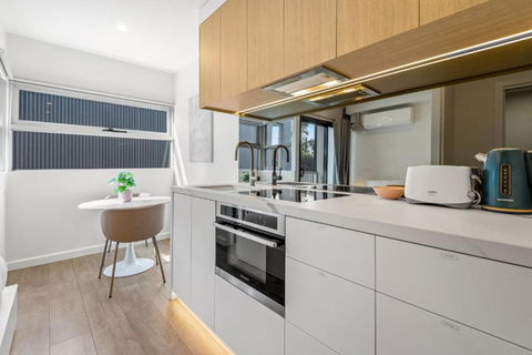 Chic Studio Apartment In The Heart Of South Yarra - Events Australia 0