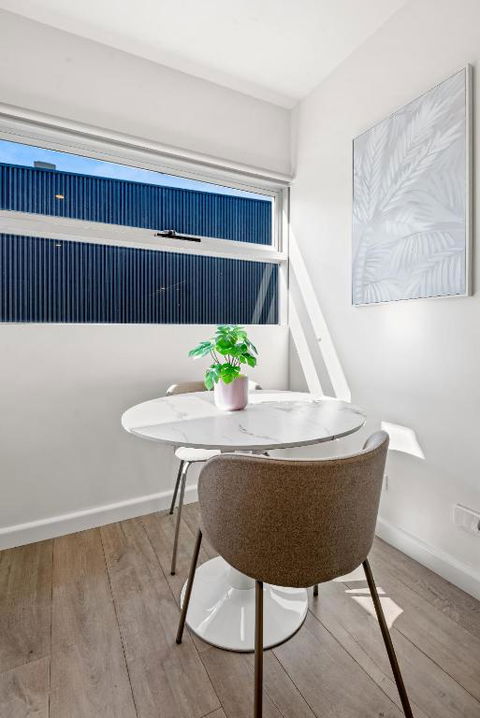 Chic Studio Apartment In The Heart Of South Yarra - Events Australia 4