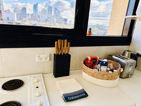 Chic Studio With Stunning Views - Events Australia 4