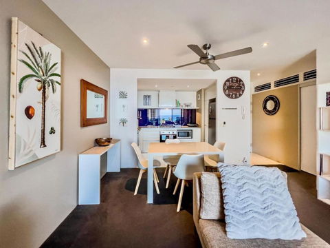 Circle On Cavill Escape - Events Australia 4