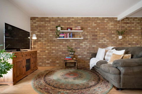 City Comfort: Near Hospital & City With Parking - Events Australia 1