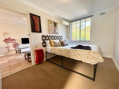 City Escape Getaway Subiaco 1bedrm Unit - Events Australia 3