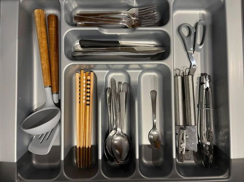 City View Luxury 3 Bedroom Apartment-Free Car Park - Events Australia 1