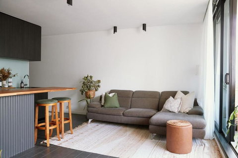 Cityscape Trendsetter - Contemporary Chic With Pool - Events Australia 0