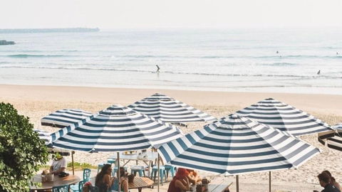 Clarence Court On The Beach - Spacious Beach House - Events Australia 0