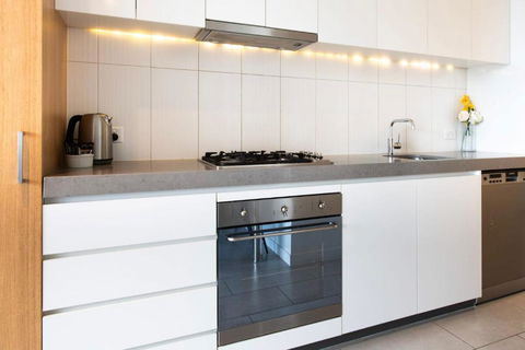 Clarendon St Chic 2 Bedroom Apartment W Parking - Events Australia 1