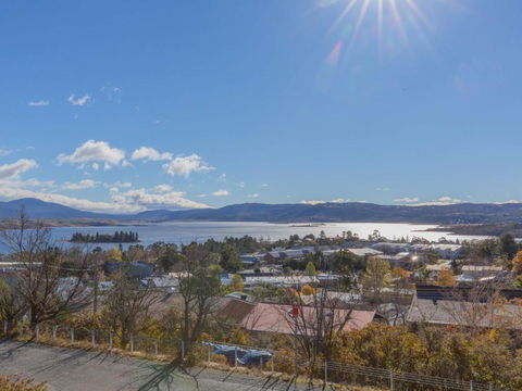 Clearview 2 8 Bogong Street - Events Australia 1