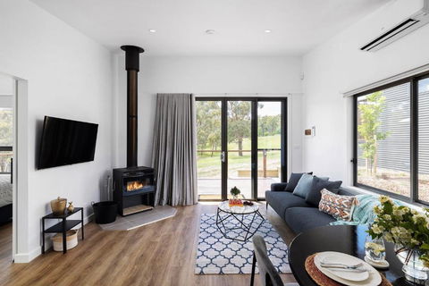 Clematis Villa - Events Australia 1