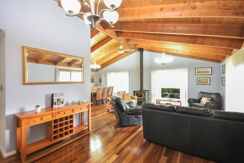 Cleopatra - Events Australia 3