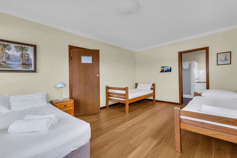 Cliffhanger - Events Australia 2