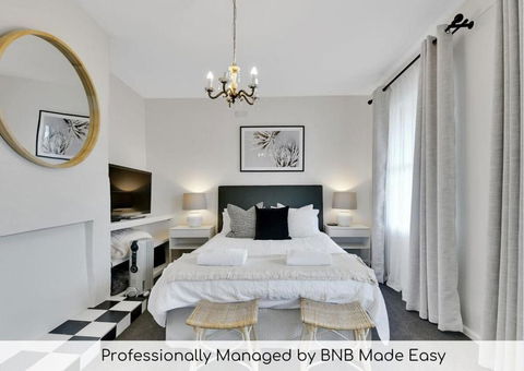 Clinton Cottage 1860s Heritage Home Walk To CBD - Events Australia 0