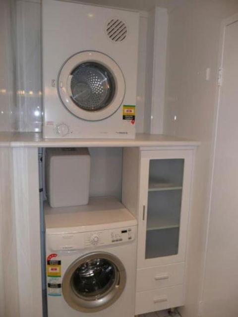 CLIVE-Heart Of Sydney, Modern, Rooftop Pool Access - Events Australia 1