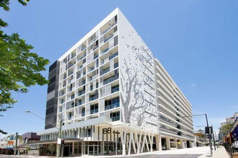 Chatswood CBD Modern Apartment - Events Australia 0