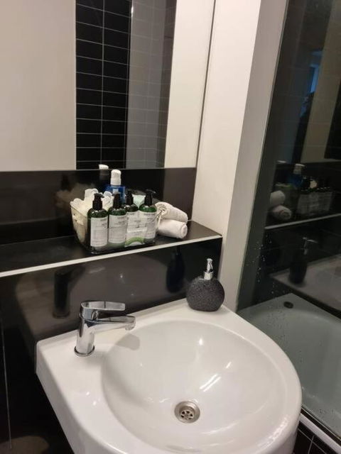 Collins St, Southern Cross, 2 Bd, PARKING, FREE WIFI - Events Australia 2